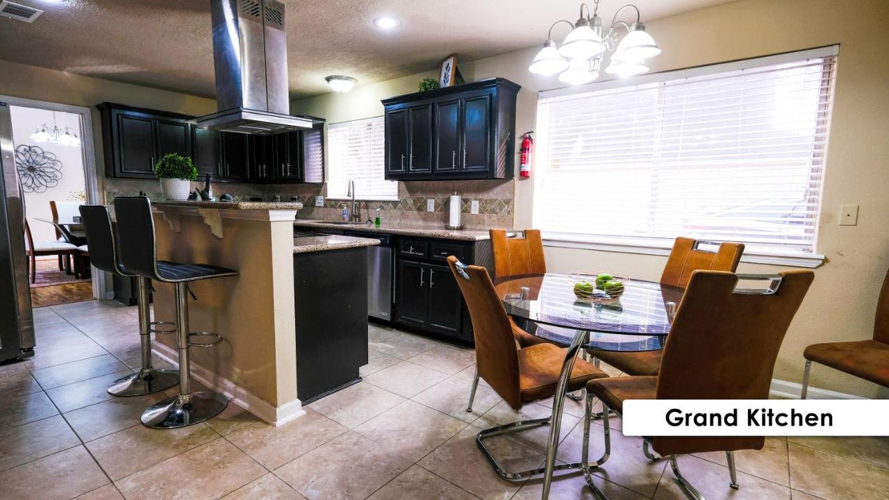 Pool House, 20 Minutes From Dt 4Bdr For 10 Guests - Winkleman Villa Houston Exterior photo